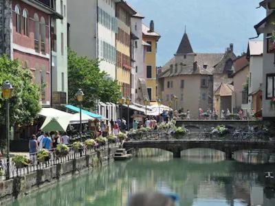 55 M²/ Chez Lorette/ 250M Lake/ Private Parking Annecy Ngoại thất bức ảnh